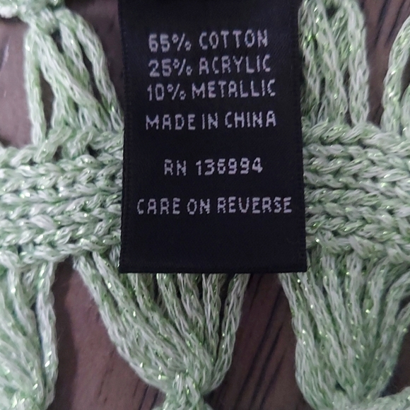 Beautiful Crochet Top - Picture 4 of 4